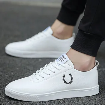 

2020 New Breathable Non-Slip Wear-Resistant Board Shoes Spring Fashion Trend New Leather Shoes Casual Shoes White Shoes Men