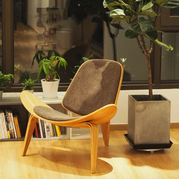 

Danish Designer Nordic Simple Single Sofa Chair Triangle Shell Chair Leisure Aircraft Chair Smile Chair Curved Solid Wood