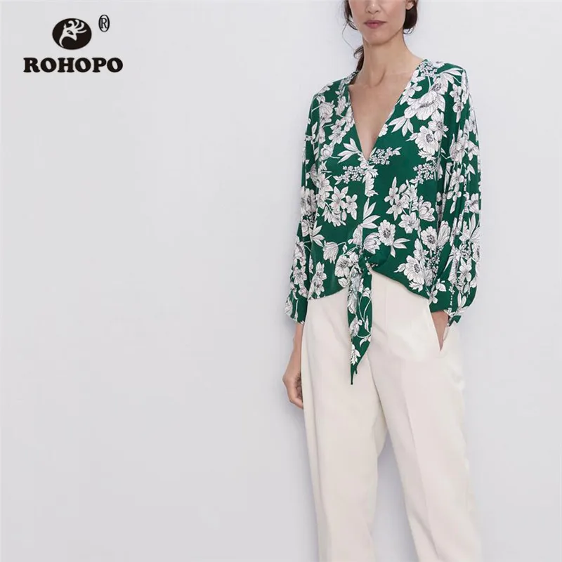 

ROHOPO White Floral Long Sleeve Tie Hem Pullover Green Blouse #8990