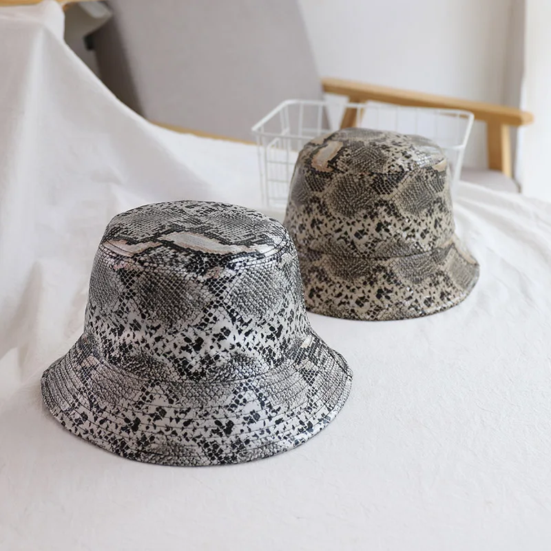Vintage Snakeskin Print PU Bucket Hat Fisherman Hat Black White Bucket Hat Fashion Panama Fishing Fisherman Hat