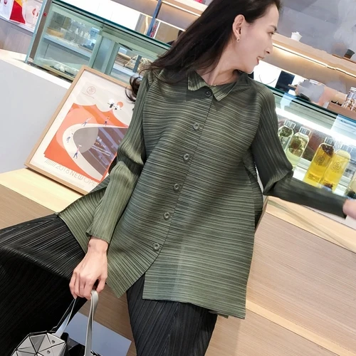 Green Miyake морщин Блузка Женская Новая мода гофрированные блузки твердые o-образным вырезом однобортный ассиметричная длина полная Повседневная Женская куртка - Цвет: Green