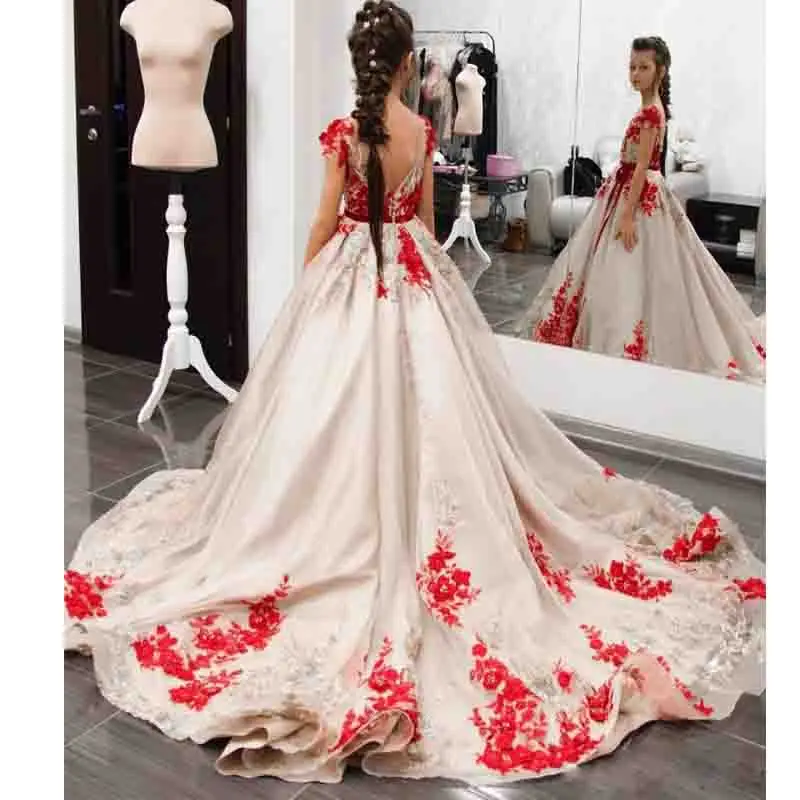 Jewel Neck Short Sleeves Flower Girl Dress for Wedding Lace Appliques Satin Sweep Train Child Pageant Dress