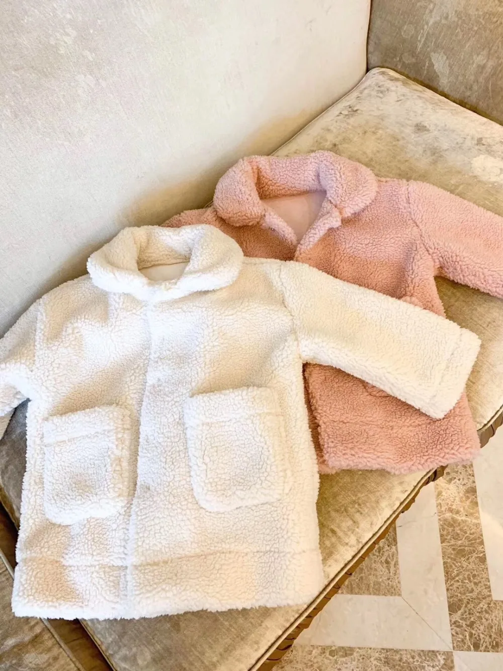 Детское пальто; однотонная зимняя верхняя одежда для маленьких девочек; цвет белый, розовый
