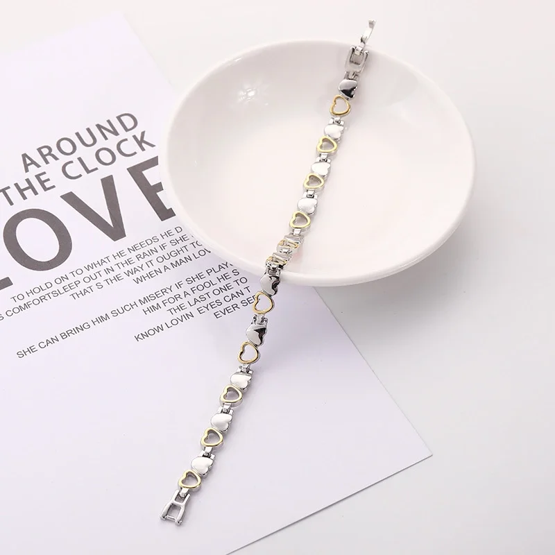 11255343064_664114713