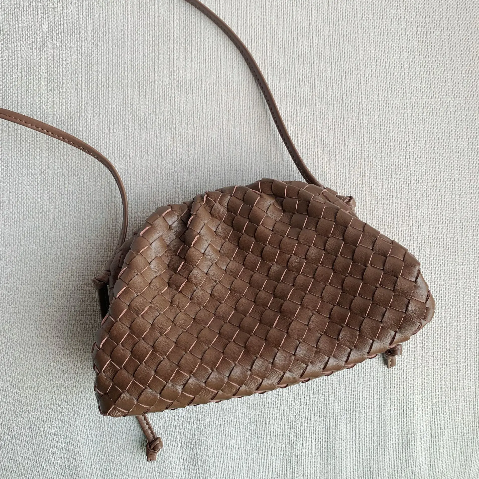 

Genuine Leather Woman Single Shoulder Messenger Small Bag Sheepskin Soft Leather