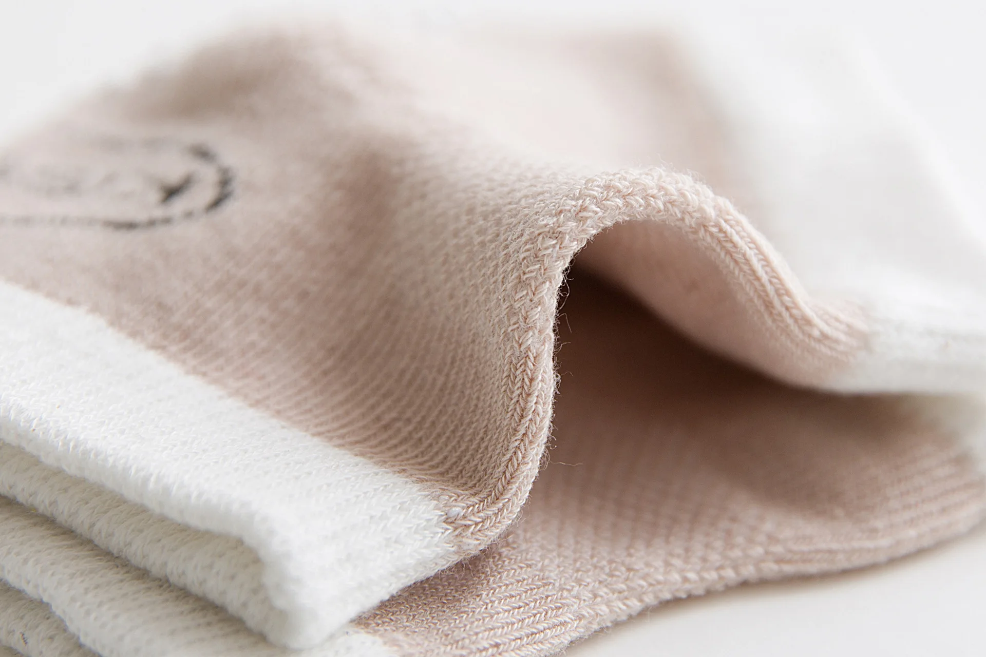 Korean-style New Style Baby Kneecap Anti-slip Dispensing Summer Mesh Breathable Baby Sheath Plain Color Crawling Socks