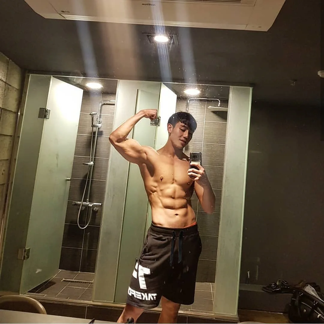 Korean version of the tide brand casual brothers new summer sports shorts men's fitness five pants