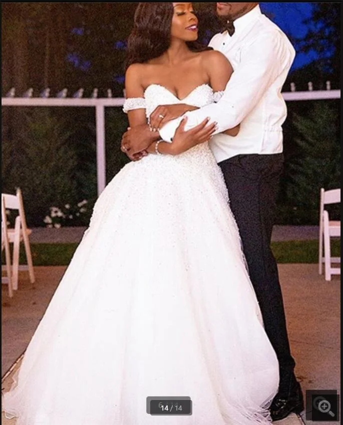 『Cheap!!!』- 2021 New Arrival White Tulle Ball Gown Off The Shoulder
Sexy Wedding Dresses Heavily Beading Pearls Sweetheart Luxury Princess