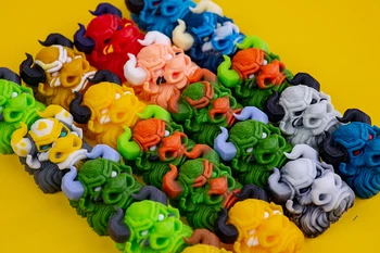 

Funkey Handmade Resin Keycap For Mx Switch Mechanical Keyboard Bull V2 Multicolour Individuality Key Caps
