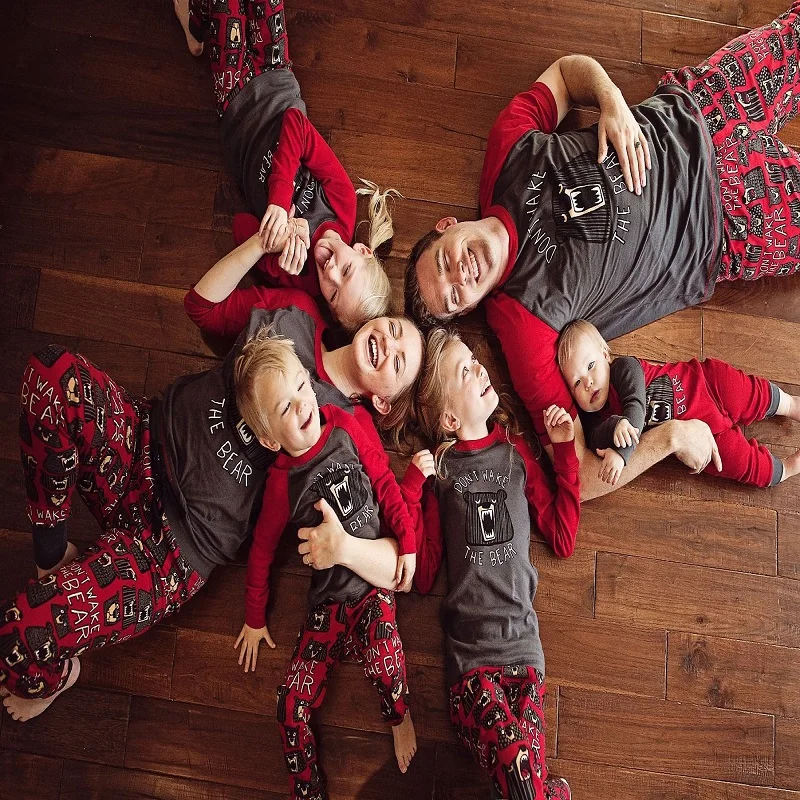 

2020 Mommy and Me Clothes Family Matching Deer Christmas Pajamas Summer Short Sleeve Clothing Sets for Family Women Kids Outfits