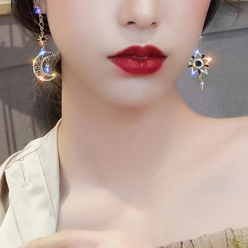 Asymmetric Earrings Female Trend Korean Temperament Long Five Pointed