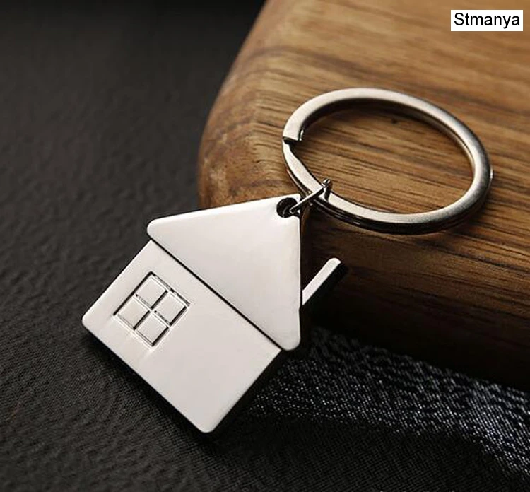 Compact House Keychain - Ideal Real Estate Opening Gift & Customizable Pendant