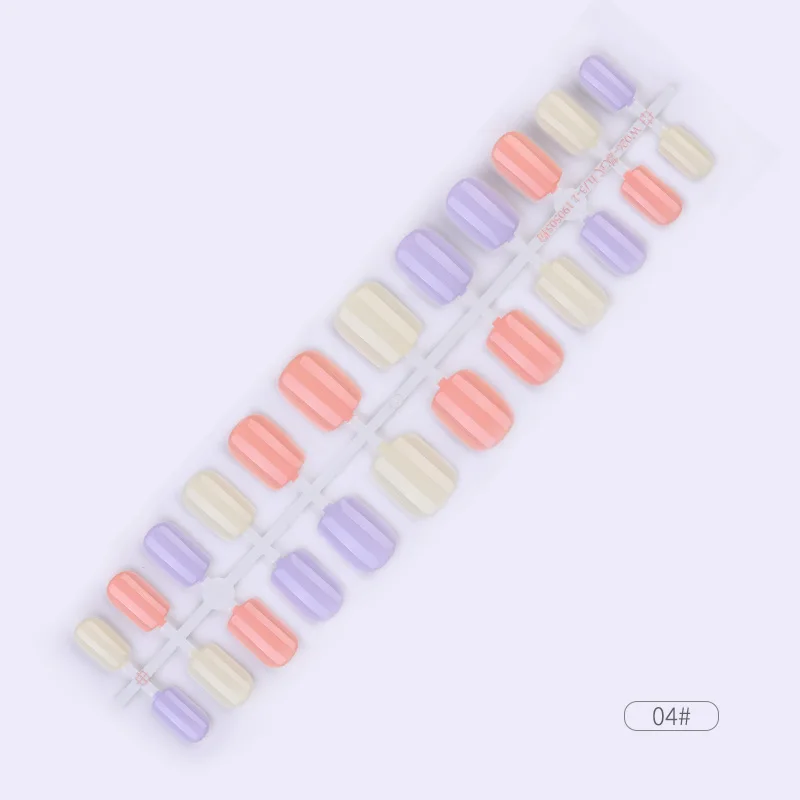 24 шт многоразовые блестящие накладные ногти с полным покрытием, искусственные кончики для коротких декорированных ногтей - Цвет: Color 4