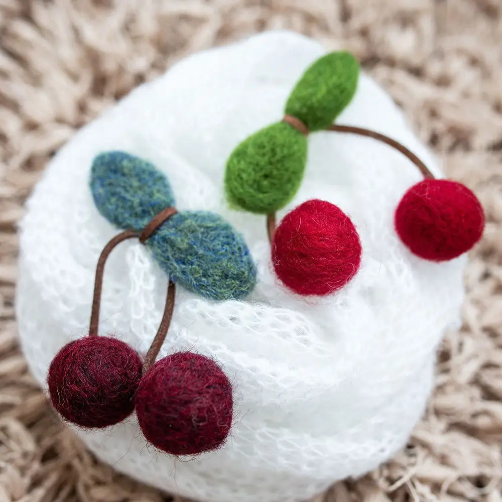 Don&Judy NEW 2PCS Cute Cherry Newborn Photo Props Handmade Wool Felt Cherries Baby Prop Studio Photo Shooting Accessories - Цвет: 2pcs Sets as shown
