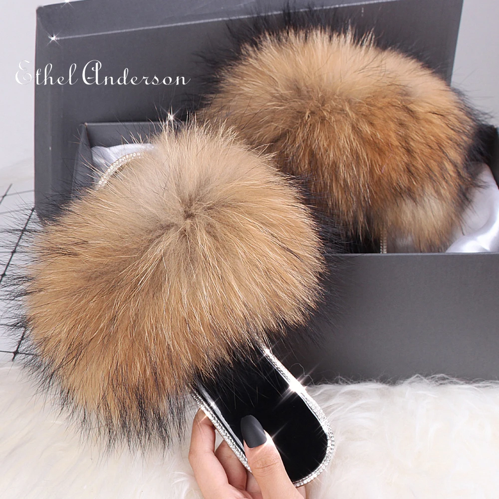 

Furry Slippers Women Sandals High Quality Faux Fur Slides Platform Flip Flop Luxury Rhinestone Pearl Bow Slippers Designer Shoes