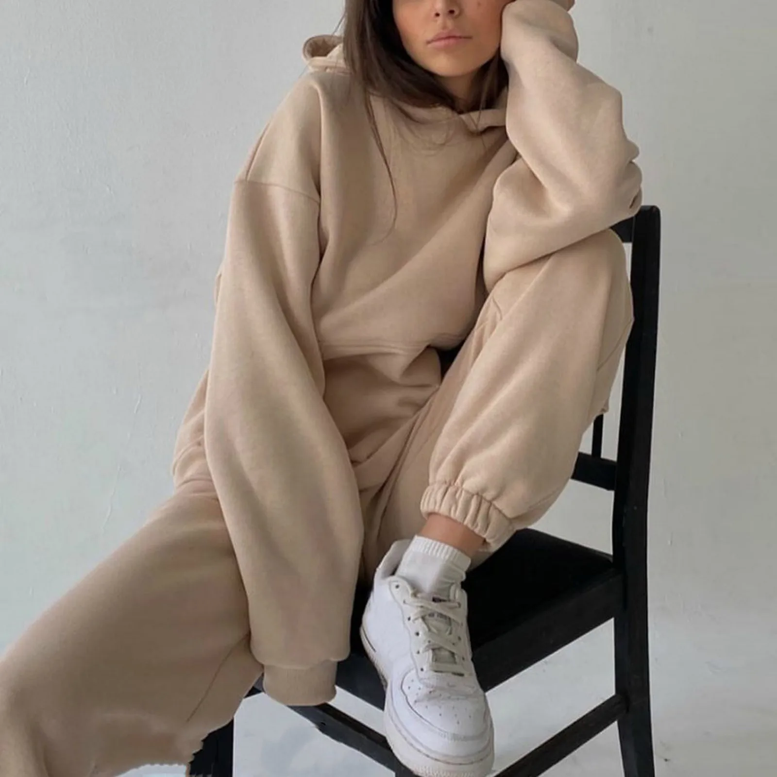 2021 mujeres de invierno Conjunto de Jogging sudaderas con capucha de manga larga deportes Tops pantalones de bolsillo traje de sudadera chandal mujer invierno 2021