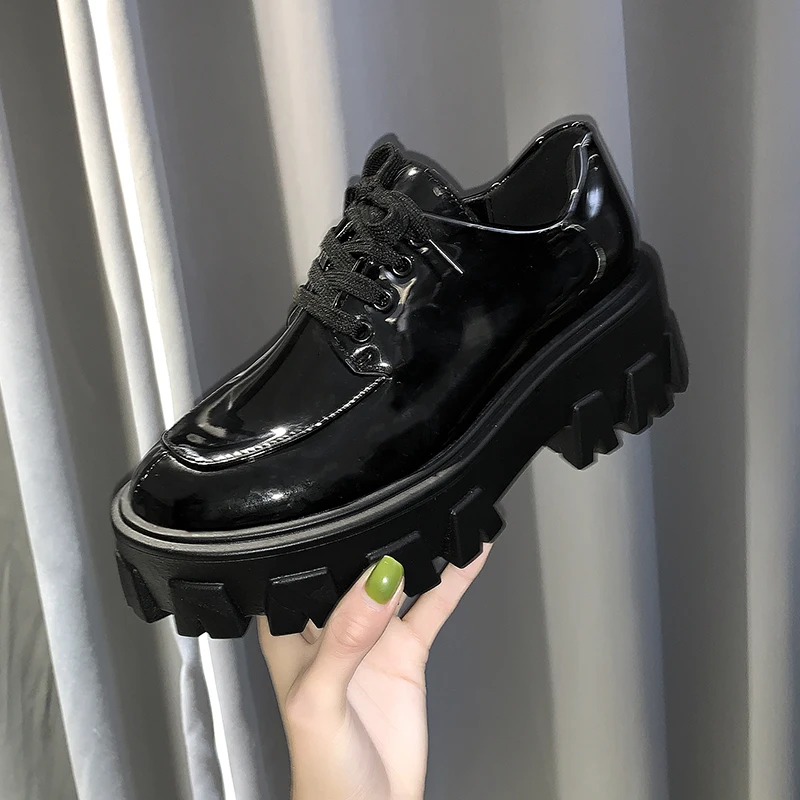 

Patent Leather Ballet Flats Casual Woman Platform Shoes All-Match British Style Round Toe Creepers Ladies' Footwear Autumn