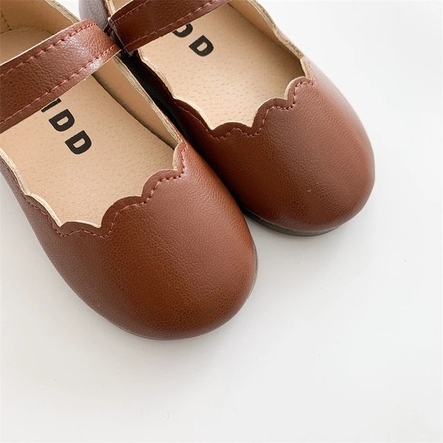 Top more than 165 sandals for grandma netgroup.edu.vn