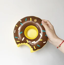 Brown donut 24 стиля мини надувной фрукт киви форма бассейн напиток держатель для бутылочек плавательная игрушка подставки для бутылка с жидким напитком - Цвет: Brown donut