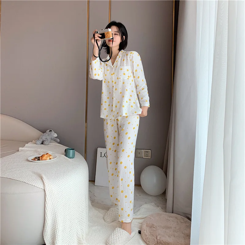 11963489657_2043651032