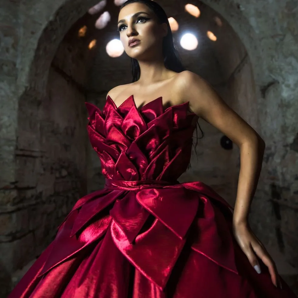 Винтажные вечерние платья, плиссированные, Vestido de festa longo, многоуровневые вечерние платья с открытыми плечами, фуксия, платье для выпускного вечера abiye
