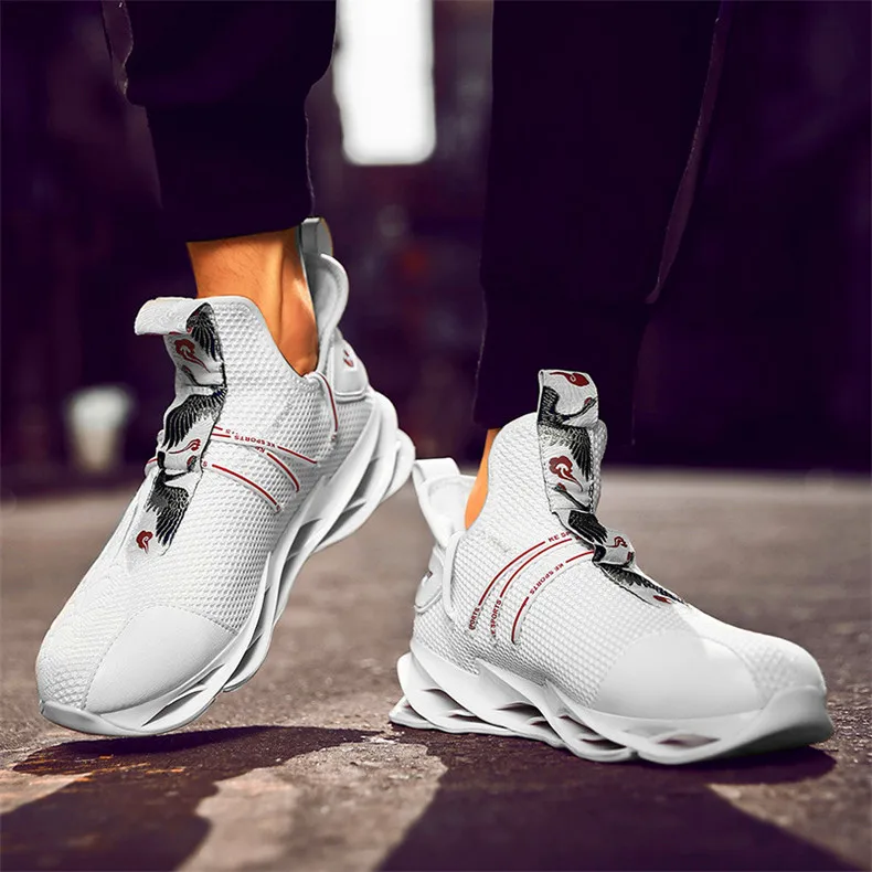 Joker running shoes with men's flying woven breathable sports shoes men's casual shoes lightweight wicking walking cushion shoes
