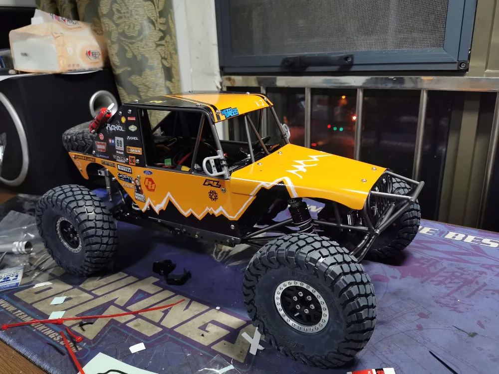 HPM RX-04 Rollcage ABS Корпус для осевой SCX10(не включает в себя rollcage и спрей краски