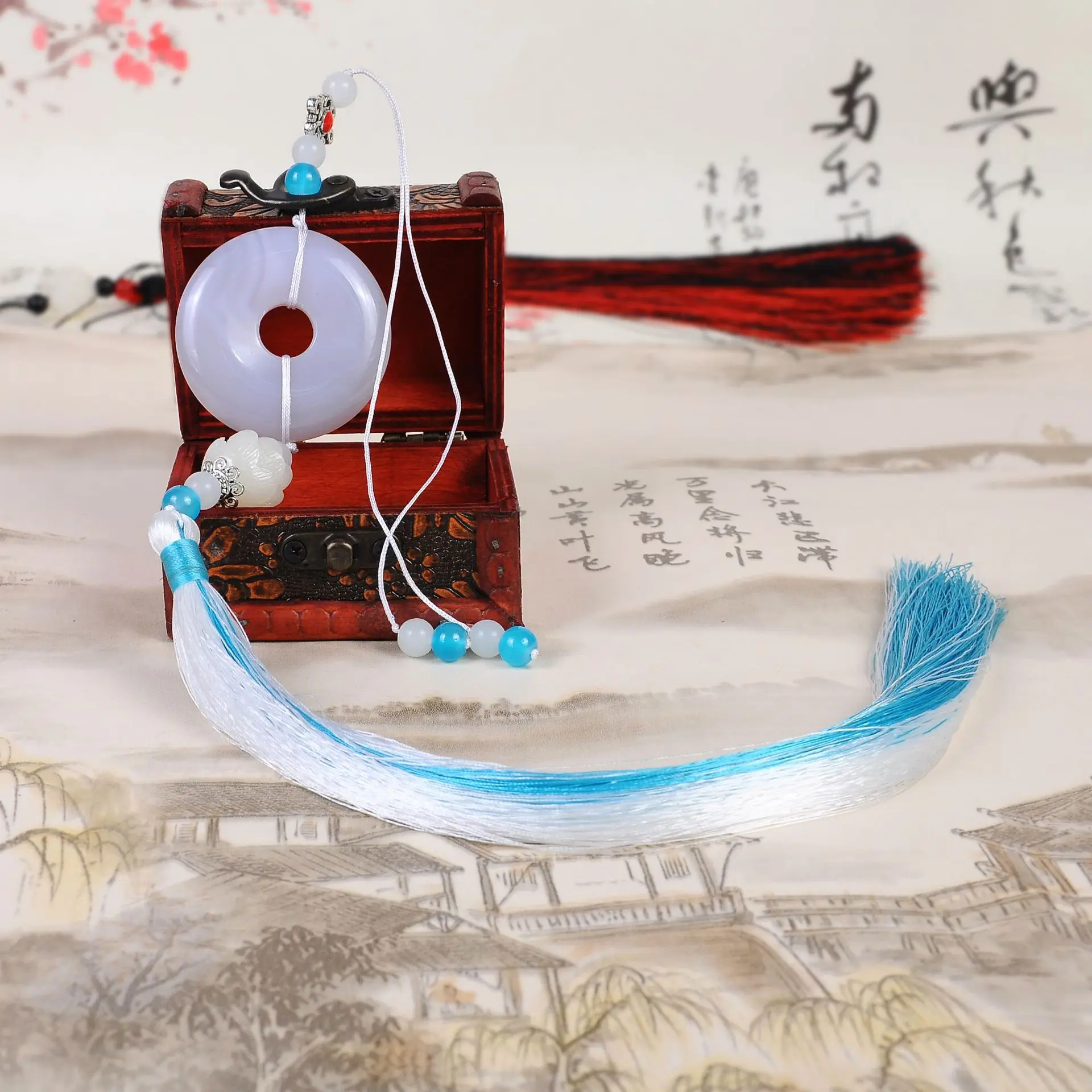 Cosplay Wei Wuxian Mo Dao Zu Shi Prop Gift Halloween Charming Jade Keychain Gift 