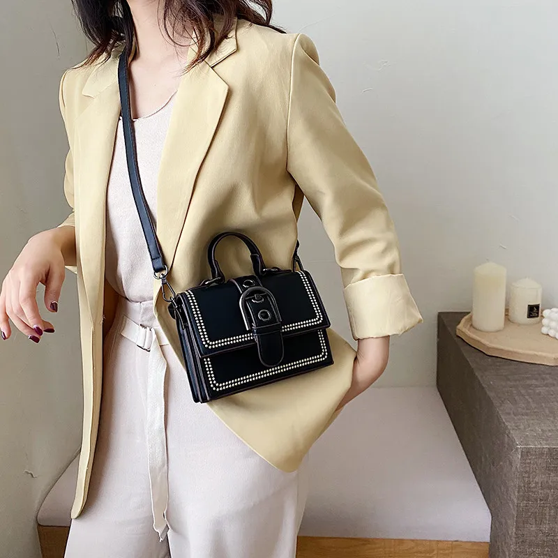 2020 Fashion Pink Handbags Women Bags Small Mini Flap Pu Leather Embroidery Female Shoulder Bag for Lady Crossbody Messenger Bag