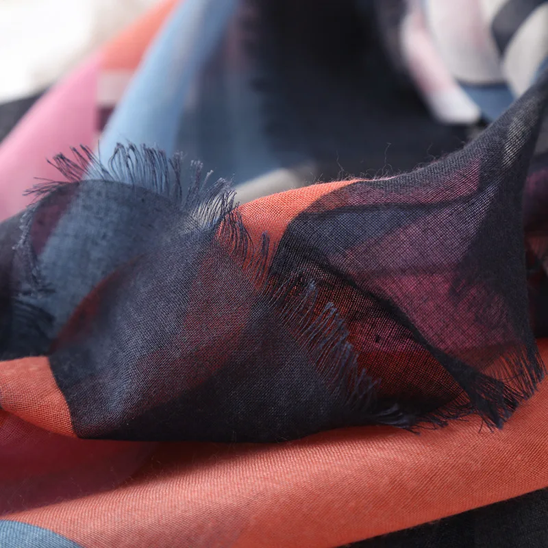 4081613396_2070773686