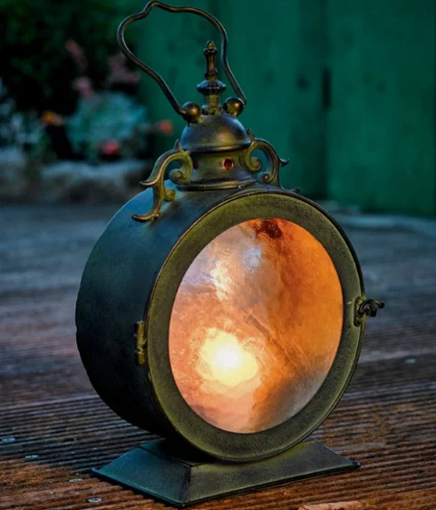 

20*12*34 cmEuropean retro style dark green antique wind lantern lantern courtyard decoration bar villa decoration