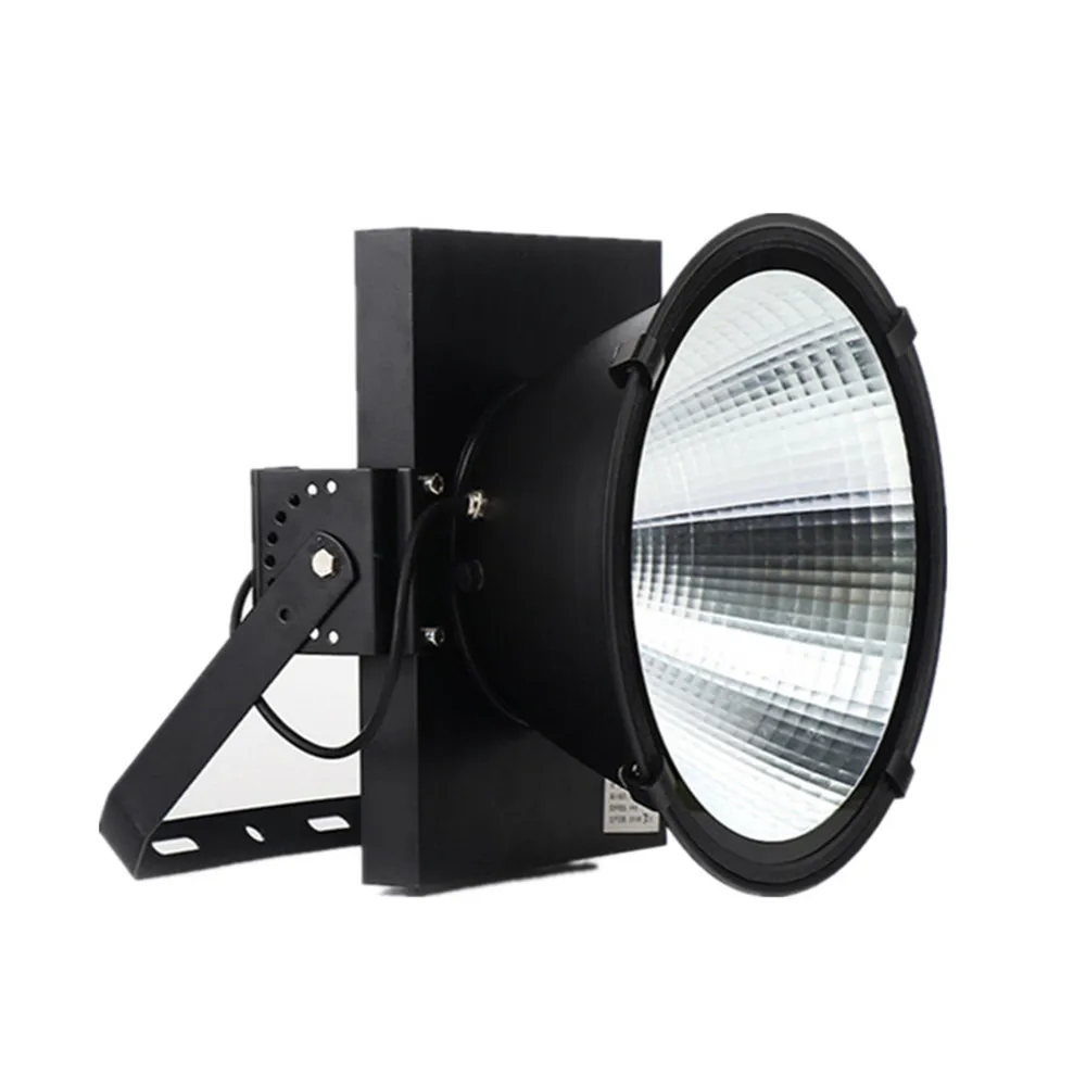 penjualan laris lampu jalan tenaga surya 300w 400w lampu surya luar ruangan Stadium Light 300W 400W High-power Floodlight Outdoor Wall Lighting Modern Outdoor Lighting Flood Light Reflector Light Fixture