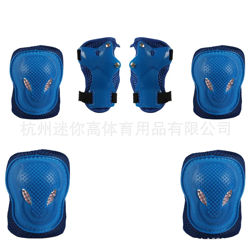 

Children Thick Protective Clothing 6 Pieces Scooter Skating Roller Skating Protective Gear Tauren Small Black And White with Pat