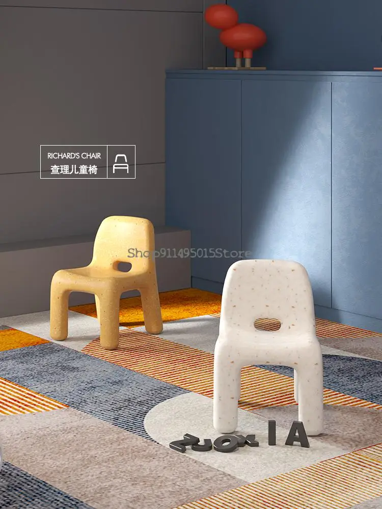 宅送 子供部屋用のシンプルな椅子 アウトドア用のスツール 赤い背もたれ 幼稚園のベンチ 即納 Www Empirepavers Com