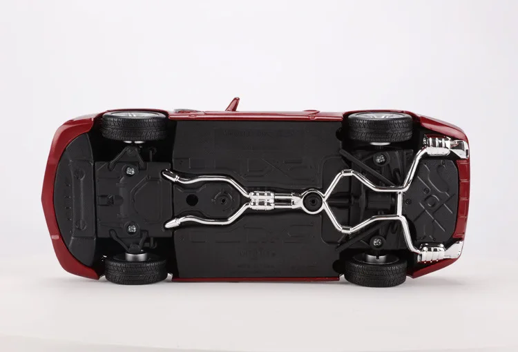 Maisto 1: 18 Mercedes Benz SL550 Модель брелок для автомобильных ключей, модель игрушка модель статический украшения