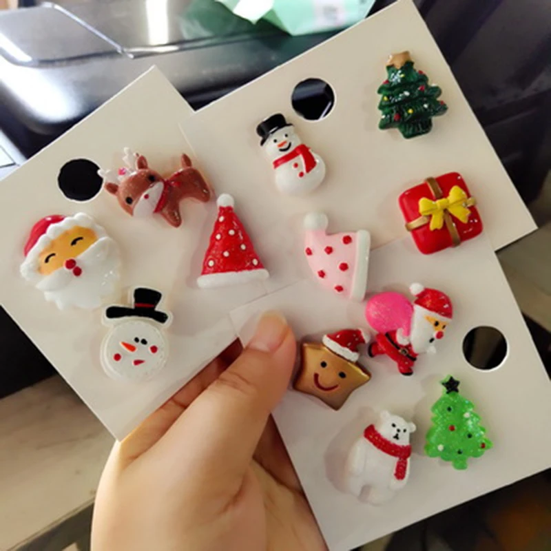 

3/4PCs/Set Christmas Cartoon Badges Santa Claus Christmas tree snowman elk brooches pins Christmas decor for kids gift