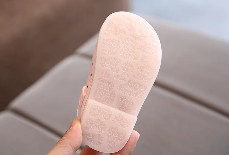 14039566827_1245930263