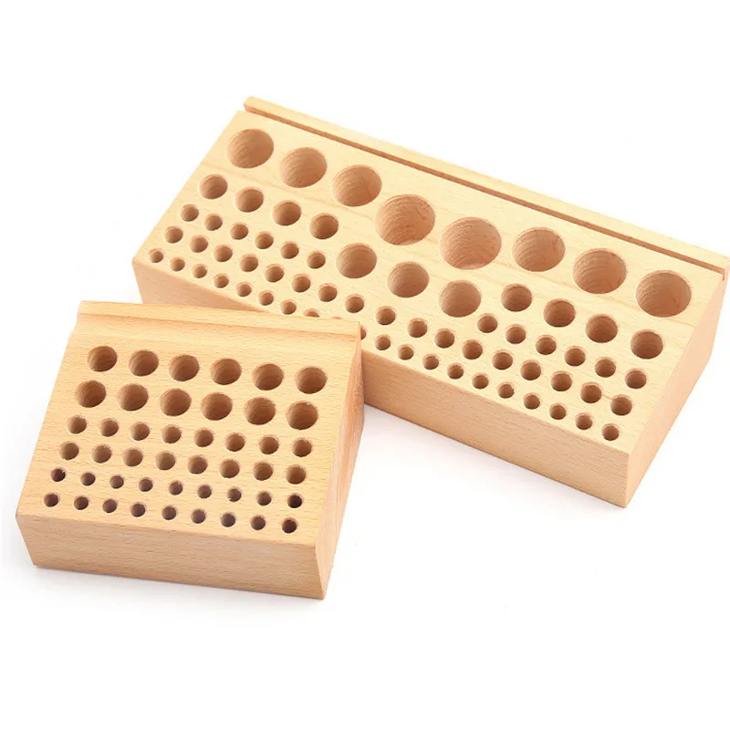 

Контейнер для инструментов из кожи с 46/68 отверстиями