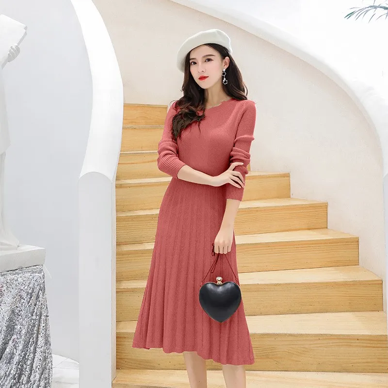 

2019 Women Autumn Winter Vintage Long A Line Dress O-Neck Elegant Knitted Dresses Fuff Sleeve Vestidos Sweater Dress