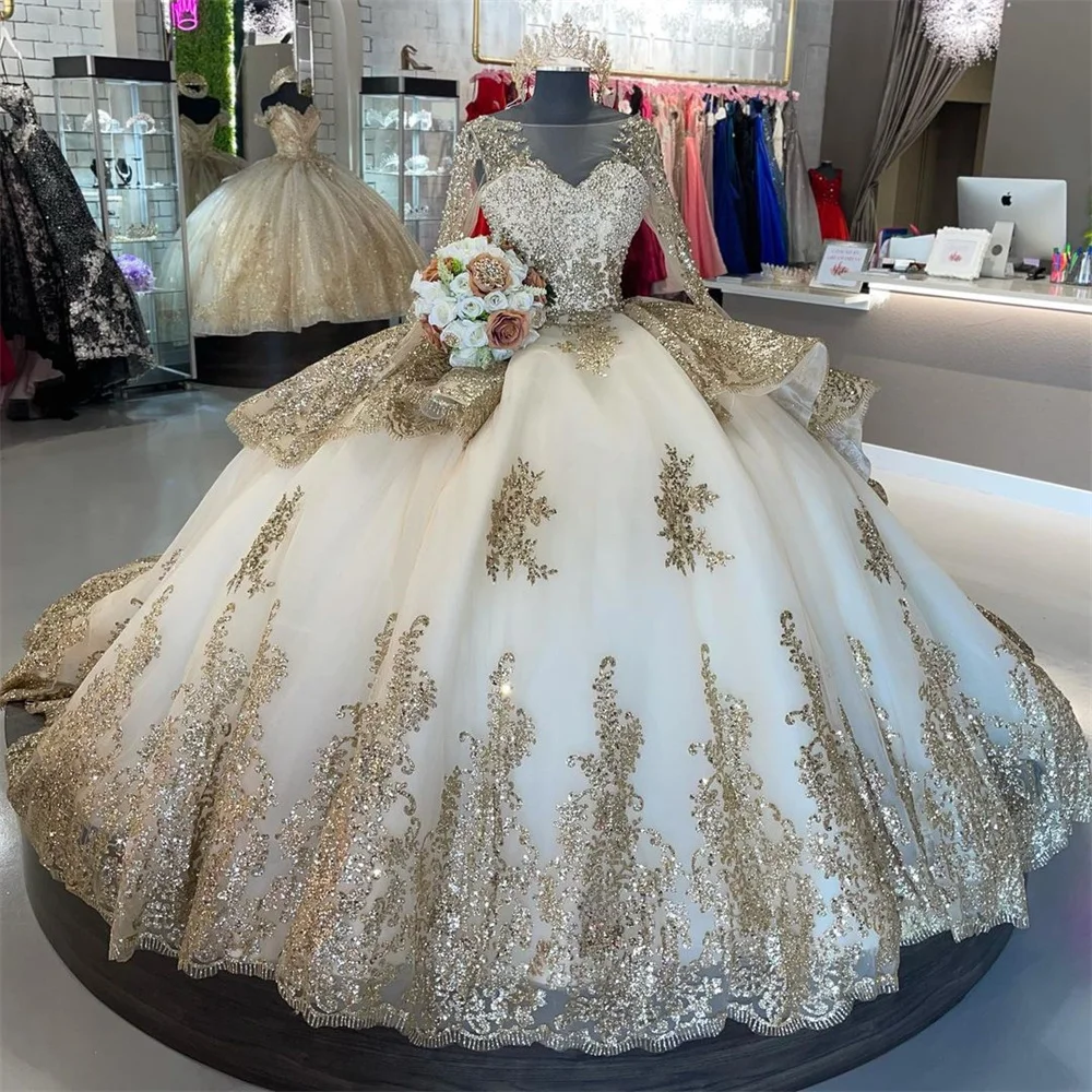 Luxury Sparkly Quinceanera Dresses Mesh Pearls Ball Gown Golden Sequins Appliques Long Sleeve Sweet 16 Dress Prom Party Wear