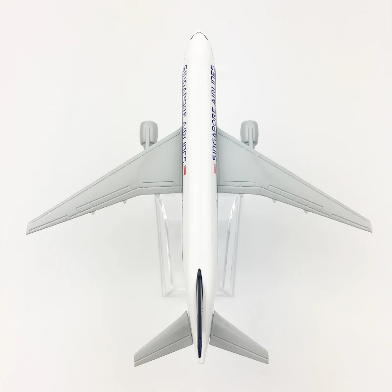 16 см Сингапур авиалиний Boeing 777 модель самолета 1/400 масштаб B777 самолет модель мальчиков Подарочные игрушки