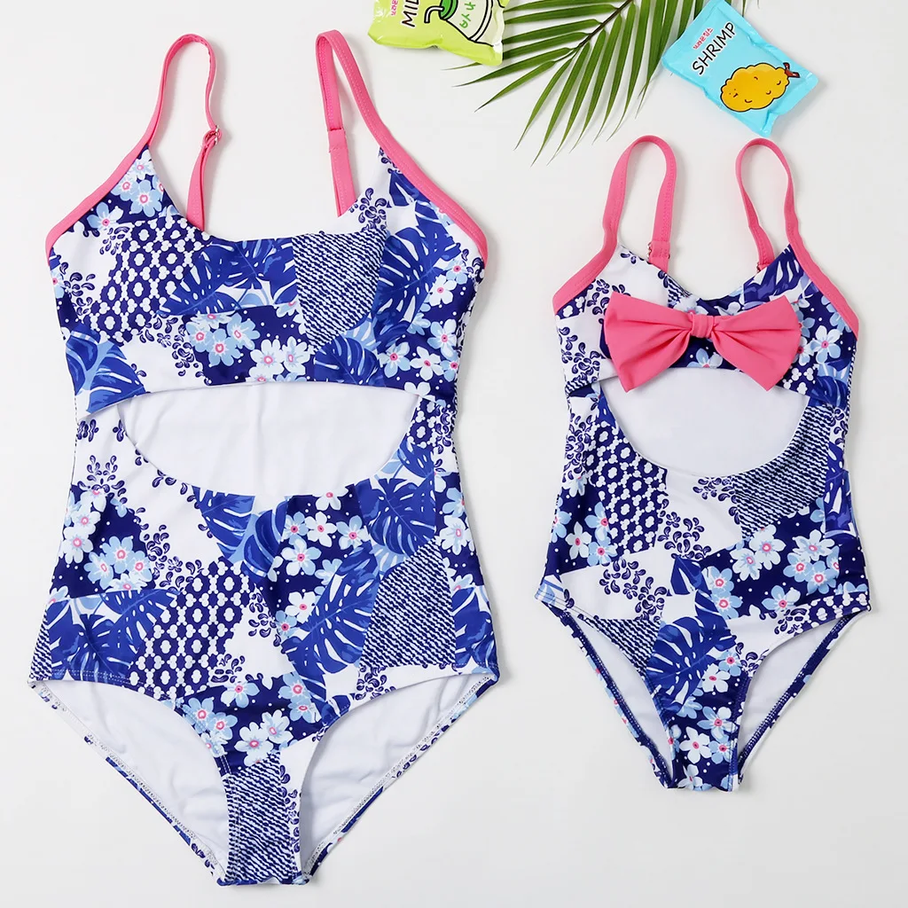 

One-Piece Bath Suits Mother Daughter Swimsuit Mommy and Me Swimwear Clothes Family Look Bow Girls Women Matching Bikini Dresses
