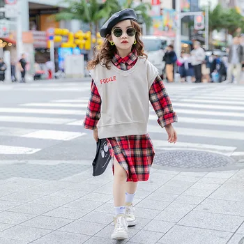 

2020 Spring Fashion Girls Two Piece Set Letter Vest and Plaid Long Style Shirt Set for Girls New Baby Girls Clothing Set, #8561