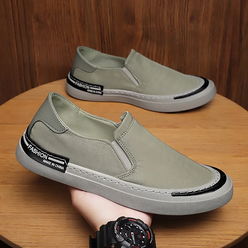 Canvas Shoes Men's Sneakers Breathable Ultra-light Loafers Slip-On Mens Casual Shoes Hot Sale Summer Walking Flat Shoes Black