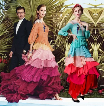 

elegant cake dress poster same catwalk show same paragraph high-end embroidery heavy industry color pleated perfect cake dress