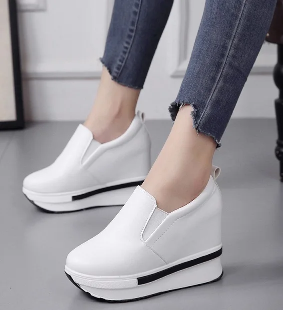 HTB1McuaRrrpK1RjSZTEq6AWAVXah