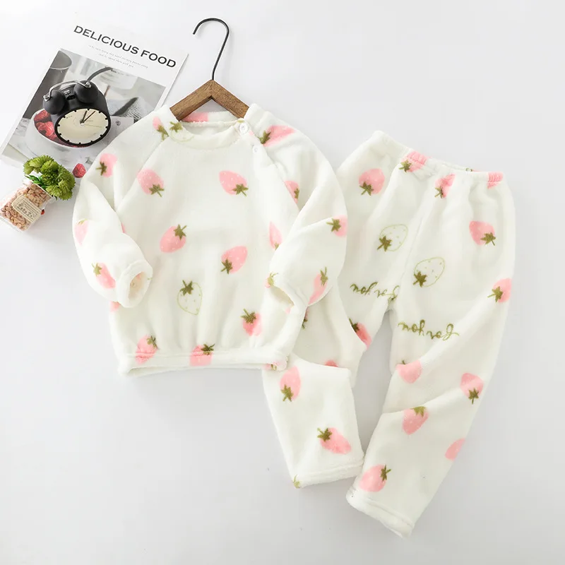 Strawberry Новые зимние фланелевые детские пижамы, комплекты для маленьких мальчиков, одежда осенняя теплая одежда для сна для девочек принты животных из мультфильмов детская одежда для сна - Цвет: Strawberry