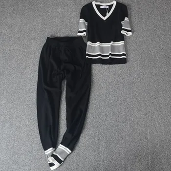 

2 Piece Set 2020 Summer New Women Elegant Knitting Short Sleeve Color Matching Pullover + Leisure Trousers temperament Set