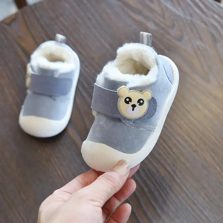 A Green Winter Infant Prewalker Toddler Boots Thickening Warm Plush Baby Girl Boy Snow Boots Soft Bottom Child Kids Boots Shoes - Color: A Green