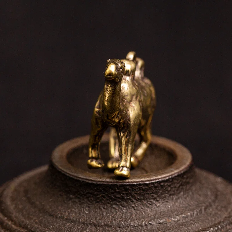 camel keychain pendants (5)